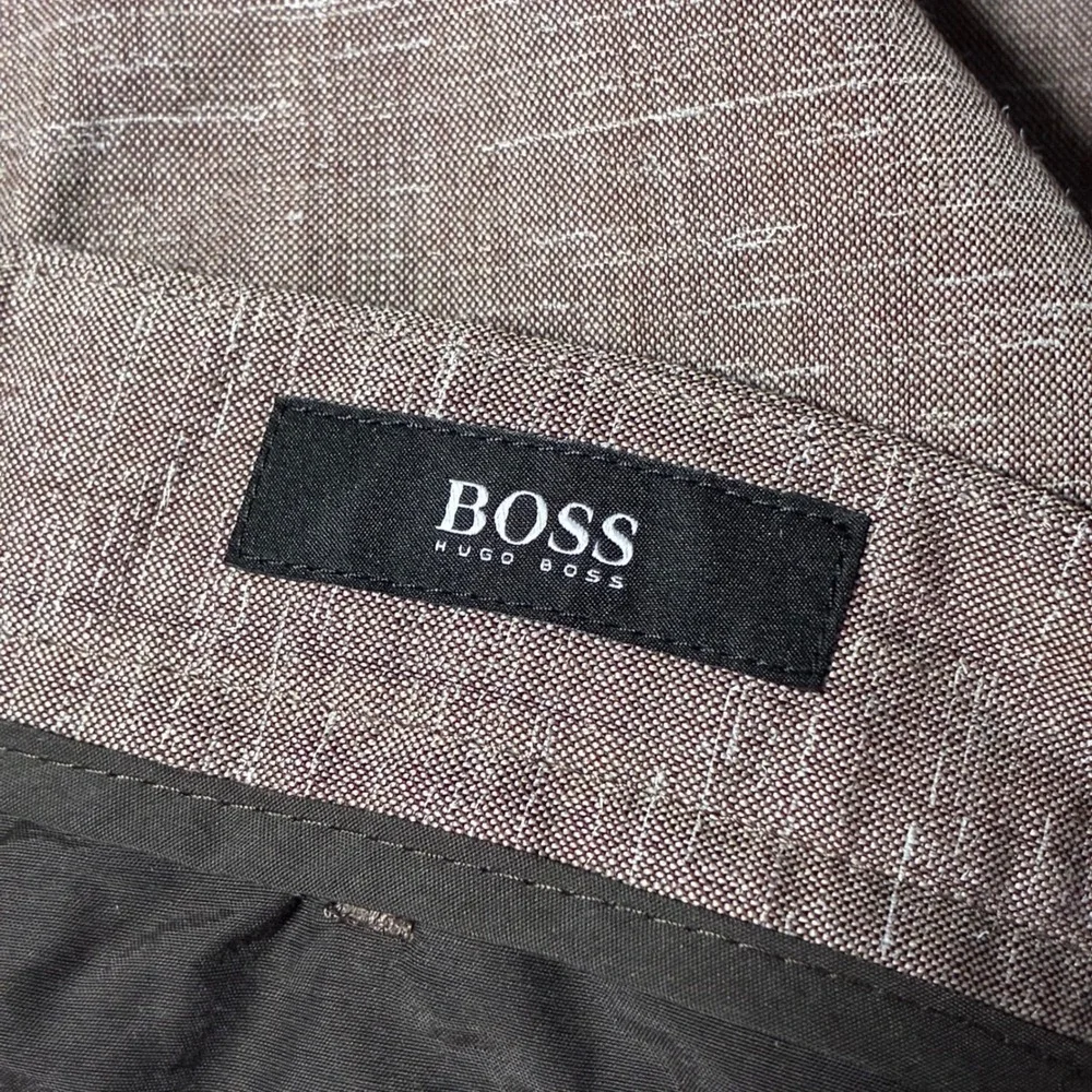 Hugo Boss Virgin Wool Flat Front Dress Pants Mens 36R Brown